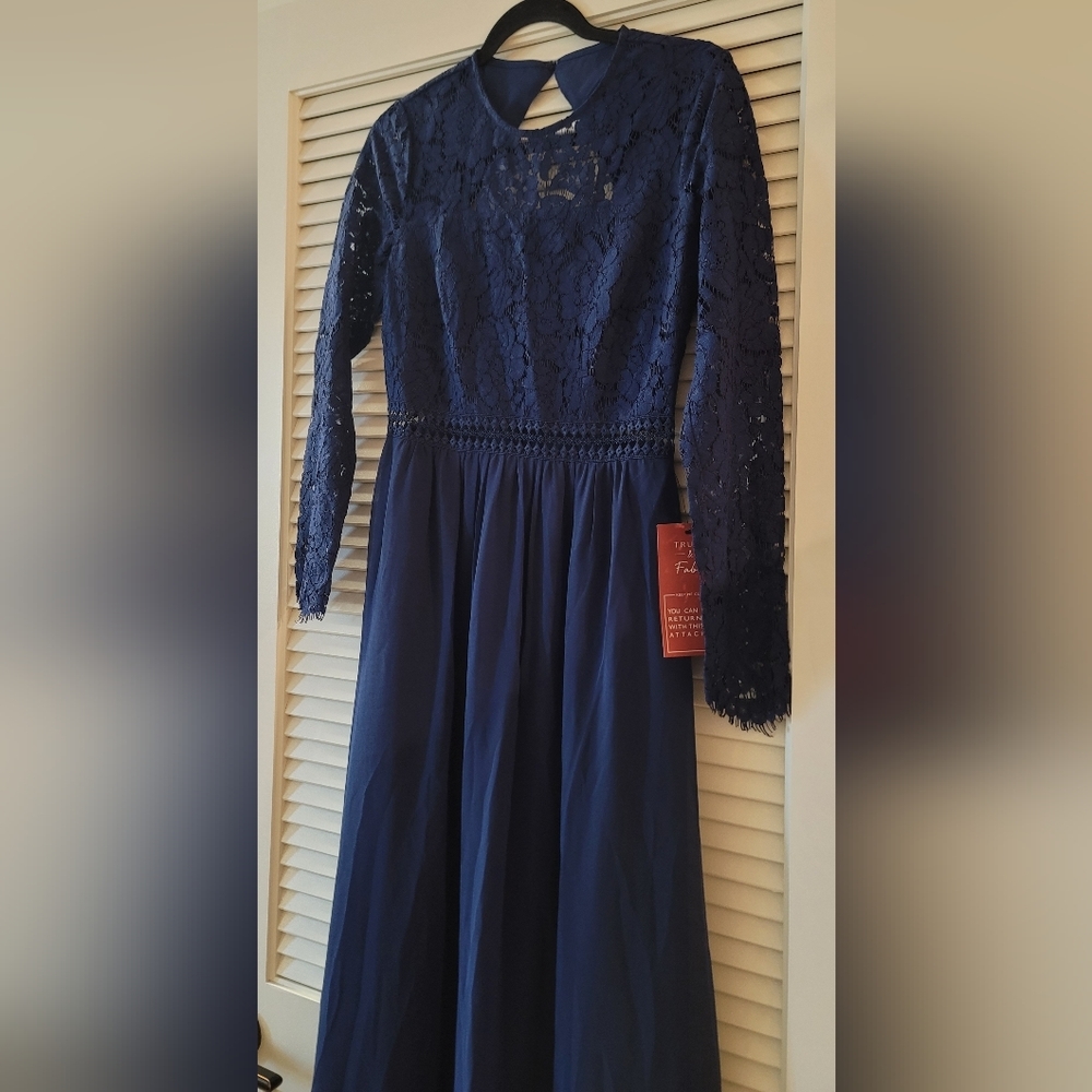 Truth & Fable - (NWT) Long Navy Long-Sleeve Dress W Cutout/Lace/Keyhole D…